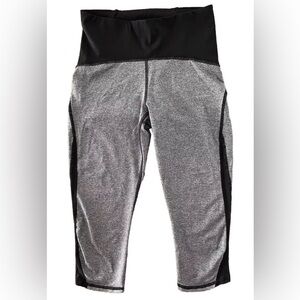 Lululemon Train Times Crop Pant Heathered Black Gray Mesh Calf Size 6 EUC $88